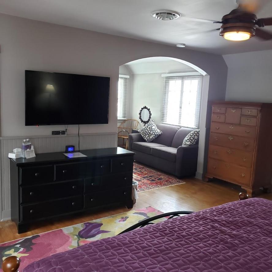 Plum Point Lodge Himrod Экстерьер фото